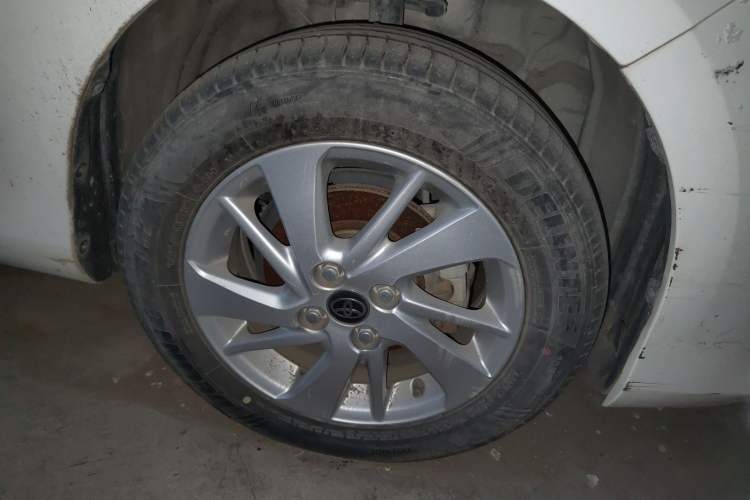 Used Toyota YARiS L Zhi Xuan 2016 Revised Version 1.5G CVT with Dynamic Sunroof