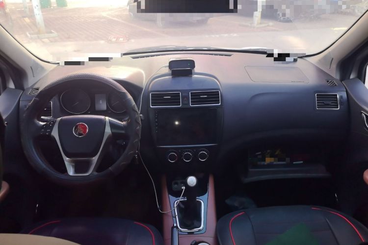 Used FORTHING Joyear X5 2015 1.6L Manual Luxury Model Center Console