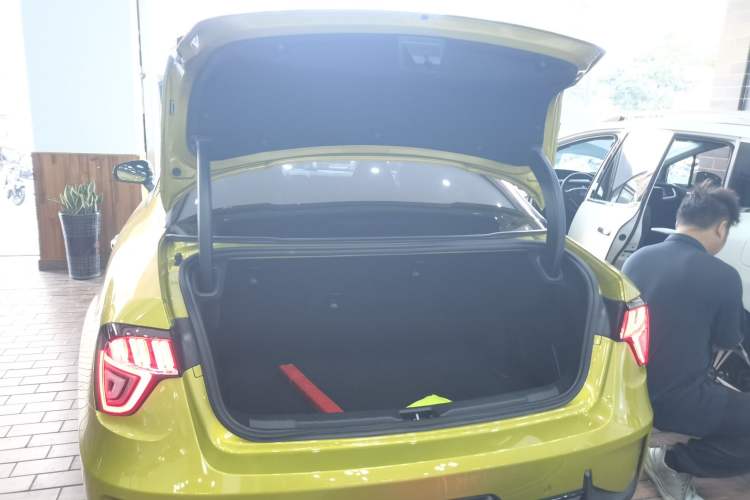 Used Lynk & Co 03 2019 03+ 2.0TD Automatic Wind-Chasing Edition
