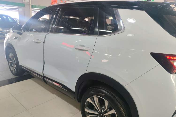 Used Wuling Asta 2022 2.0L DHT Electric-Speed Version
