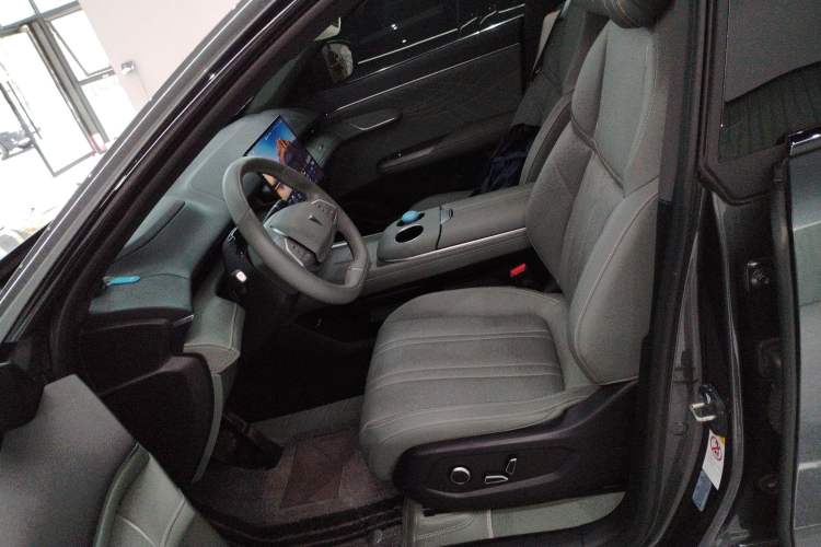 Used Deepal S07 2024 215Max Qiankun Intelligent Driving ADS SE Range-Extended Version Driver Seat