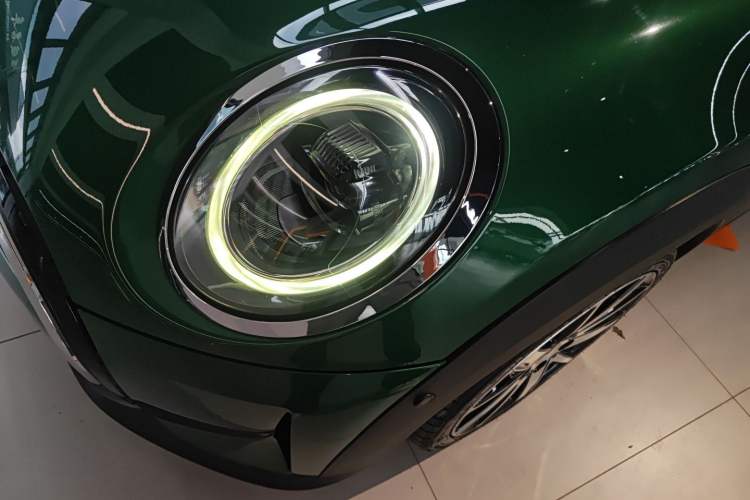 Used MINI 2022 Updated 1.5T COOPER Artist