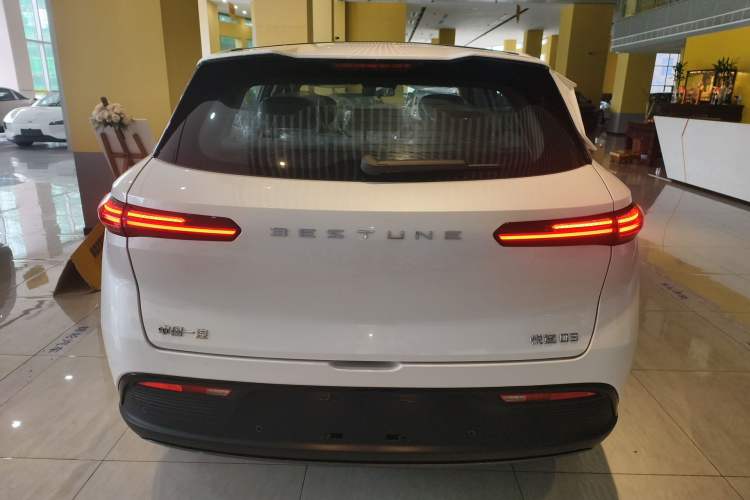 Used Bestune Yueyi 03 2025 445km Joyful Edition Rear