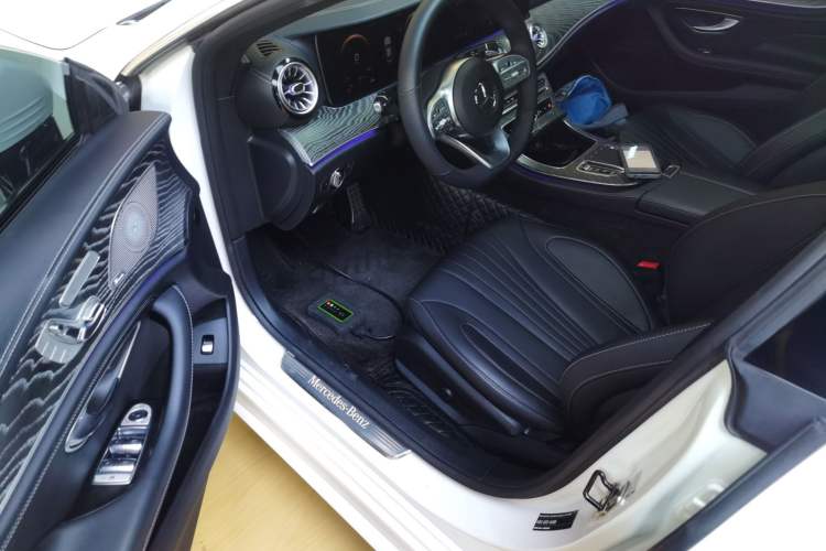 Used Mercedes-Benz CLS 2021 CLS 300 Luxury Model
