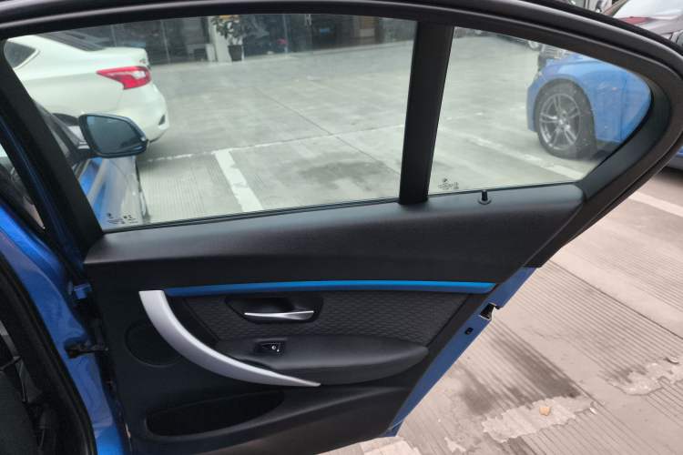 Used BMW 3 Series 2018 320i M Sport Package
