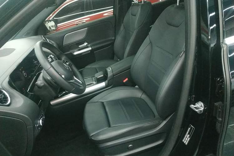 Used Mercedes-Benz GLA 2023 GLA 200 Left Front Seat