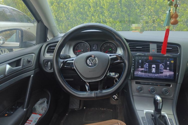 Used Volkswagen Golf 2015 1.6L Automatic Comfort Model

