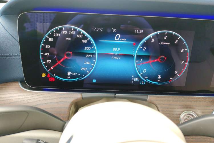 Used Mercedes-Benz E-Class 2021 E 300 L Stylish Model
