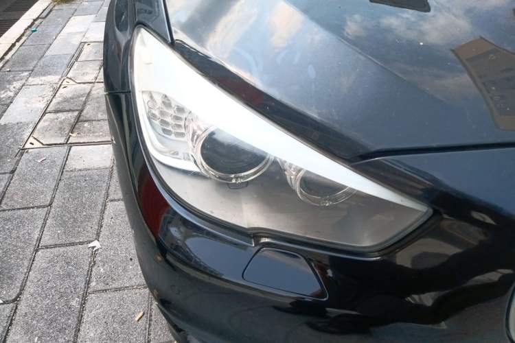 Used BMW 5 Series GT 2014 535i Leading Model Right Front Headlight