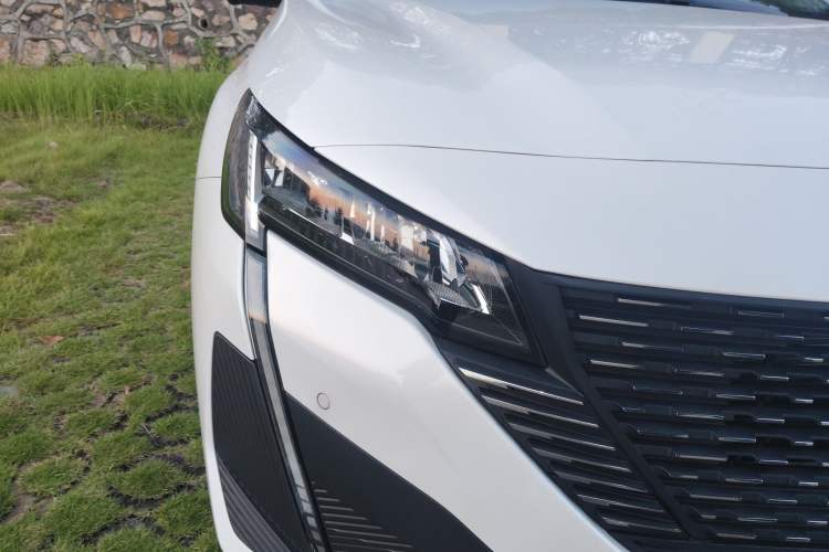 Used Peugeot 408 2022 1.6T Dream Edition
