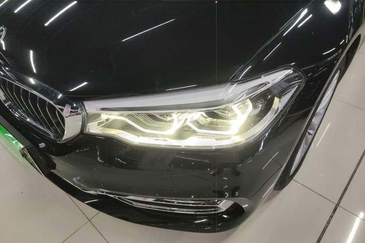 Used BMW 5 Series New Energy 2020 Mileage Upgrade Version 530Le Luxury Package Left Front Headlight