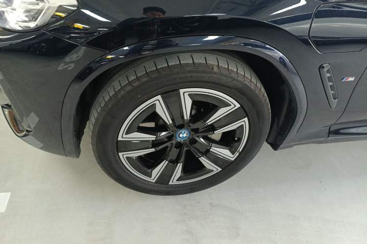 Used BMW iX3 2024 Leading Model
