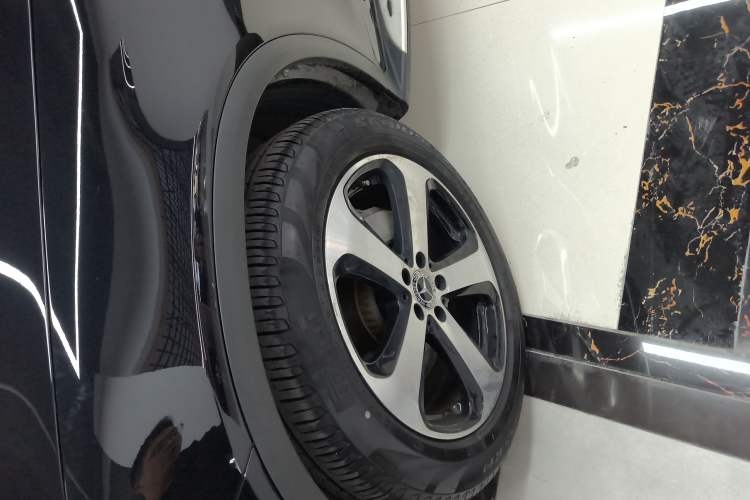 Used Mercedes-Benz GLC 2018 Facelift GLC 260 4MATIC Luxury Edition