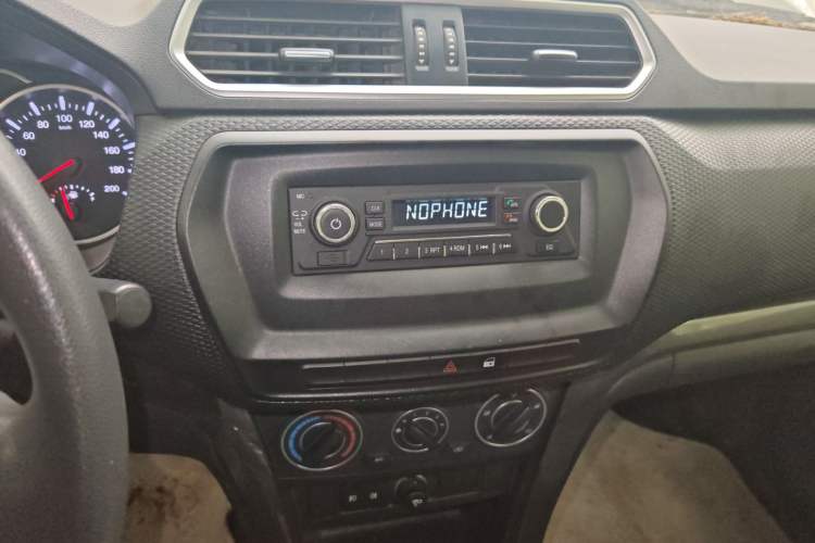 Used Great Wall Wingle 5 2023 2.4L Gasoline Two-Wheel-Drive Entry-Level Big Double