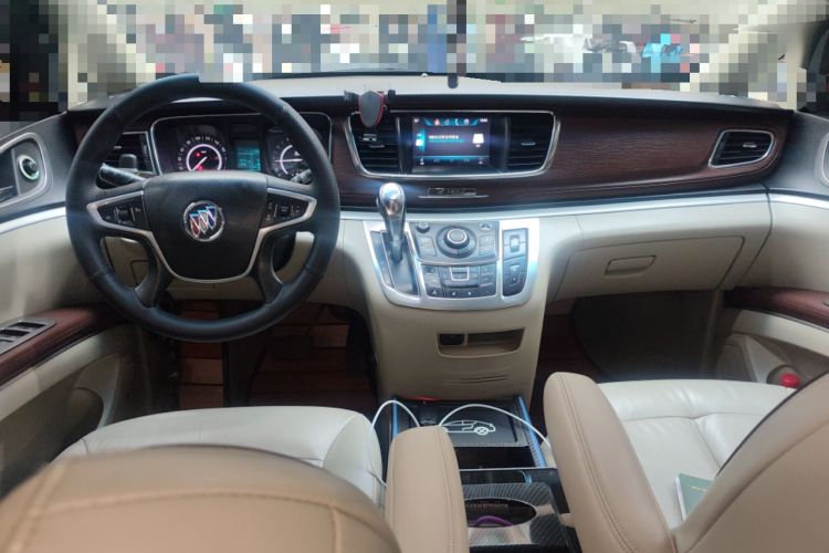 Used Buick GL8 2017 25S Comfort Version China V Standard Center Console
