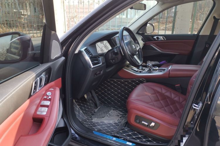 Used BMW X5 2022 xDrive 30Li Luxury M Sport Package