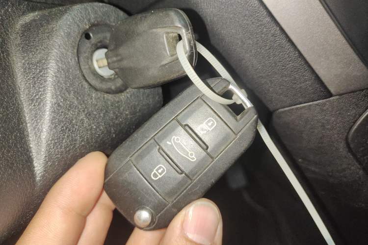 Used Peugeot 301 2014 1.6L Manual Comfort Edition Interior 1