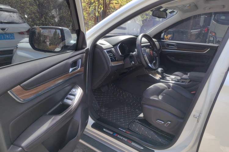 Used Roewe RX8 2019 30T Smart Connectivity Four-Wheel Drive Supreme Flagship Edition