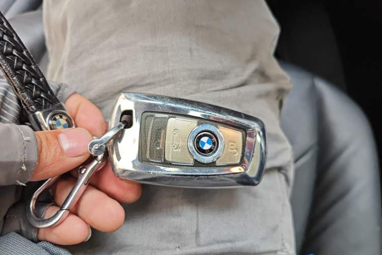 Used BMW 2 Series 2014 220i Leading Model Vehicle Key