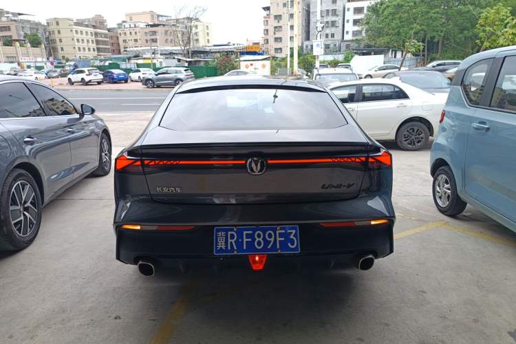 Used CHANGAN UNI-V 2022 1.5T Prestige Version Rear