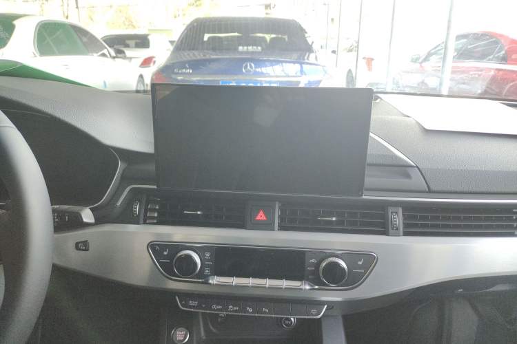 Used Audi A4L 2020 40 TFSI Luxury Dynamic Model
