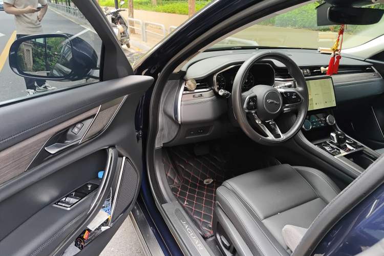 Used Jaguar XFL 2021 XFL 2.0T P200 Two-Wheel-Drive Elite Luxury Edition Driver Seat