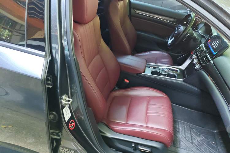 Used Honda Accord 2018 Rui Hybrid 2.0L Rui Zun Edition China VI
