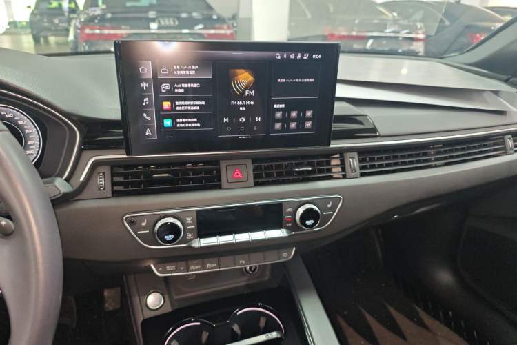 Used Audi A4L 2023 40 TFSI Luxury Dynamic Model
