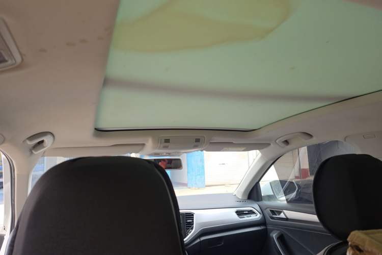 Used Volkswagen T-ROC 2020 230TSI DSG Two-Wheel Drive Advanced Version