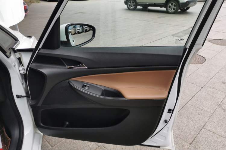 Used Buick GL6 2021 323T Mild Hybrid Connect Luxury Model Interior 5