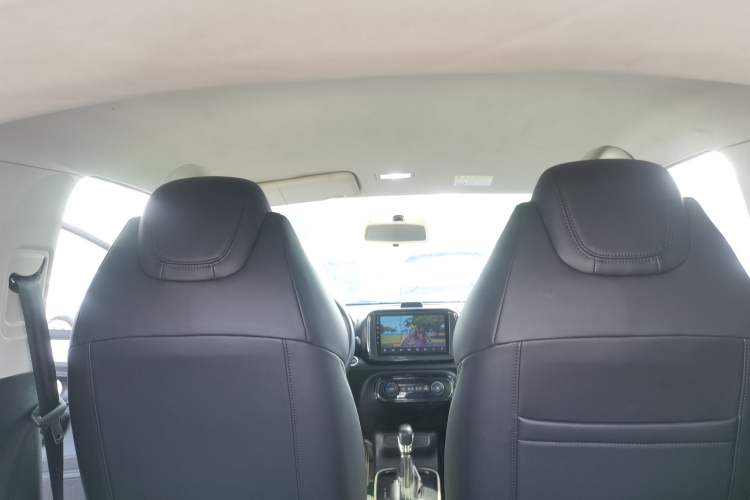 Used Roewe Clever 2021 302km All-Round Version Headliner