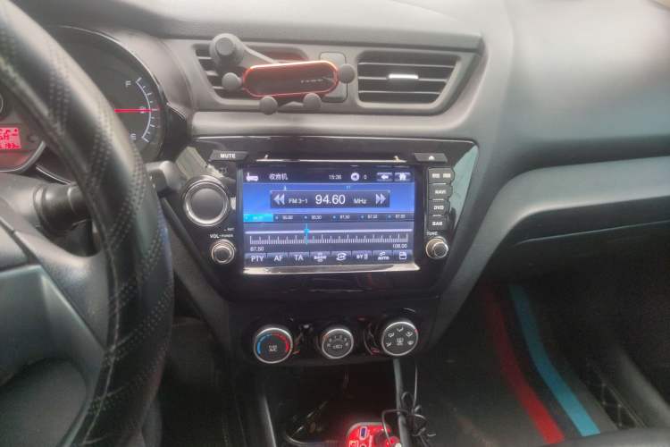 Used Kia K2 2015 Sedan 1.4L MT GLS
