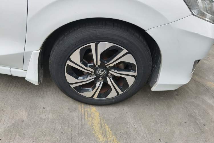 Used Honda Crider 2016 1.8L CVT Comfort Version Right Front Wheel Hub