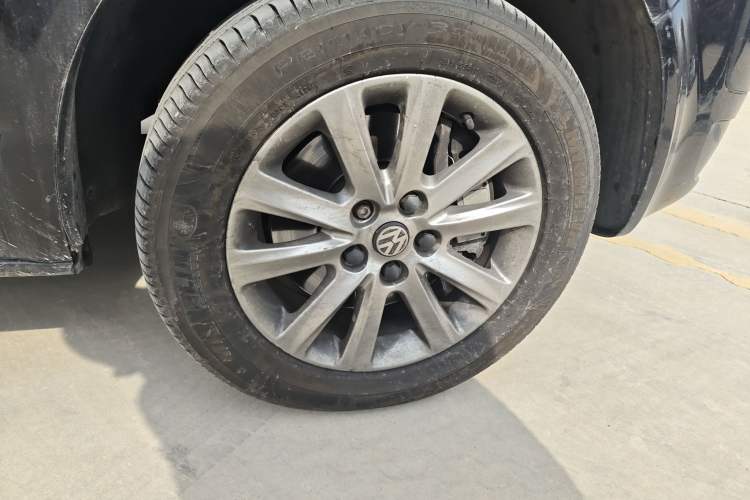 Used Volkswagen Caravelle 