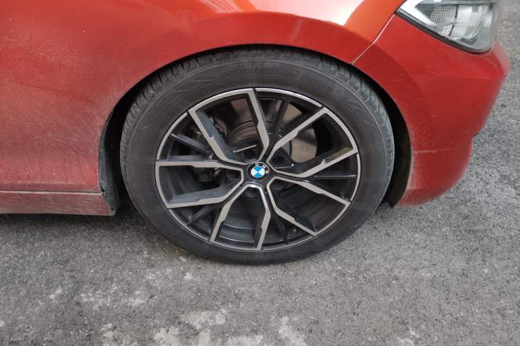 Used BMW 2 Series 2015 220i Convertible Coupe Leading Model
