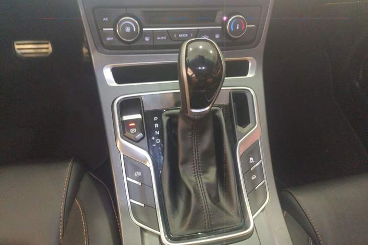 Used Geely Auto Vision S1 2018 1.4T CVT FENGXING Model