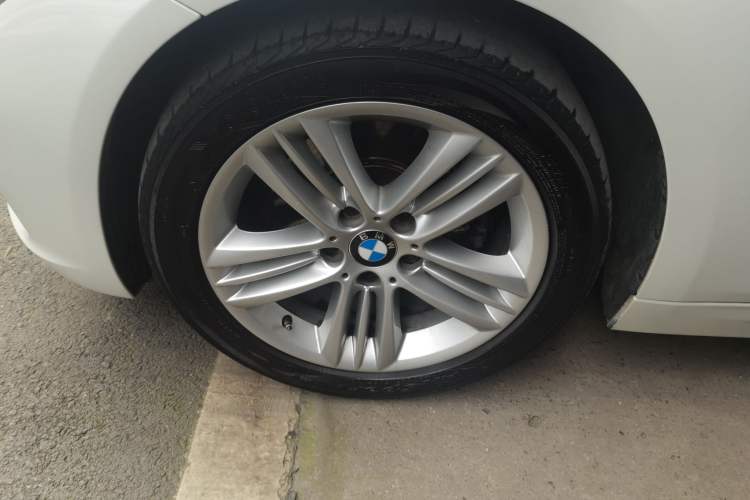 Used BMW 3 Series 2017 320Li Fashion Model
