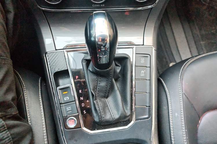 Used Volkswagen Passat 2017 330TSI DSG Luxury Edition
