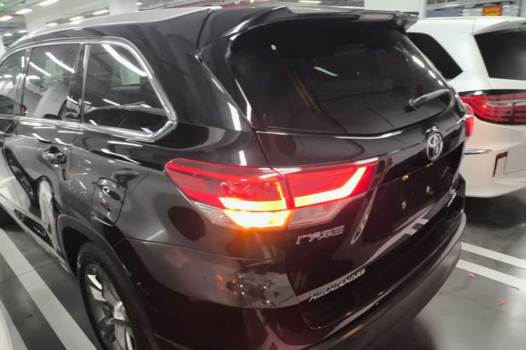 Used Toyota Highlander 2018 2.0T Four-Wheel Drive Luxury Version 7 Seats China VI Standard Rear Left 45 Deg