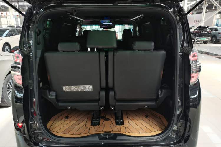 Used Toyota Vellfire 2020 Dual-Engine 2.5L HV Prestige Edition Trunk