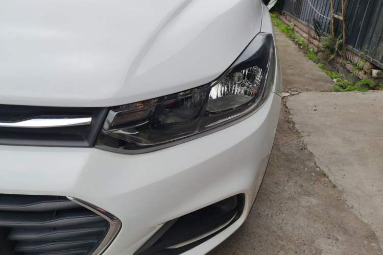 Used Chevrolet Trax 2018 330T Automatic Two-Wheel Drive Elite Model
