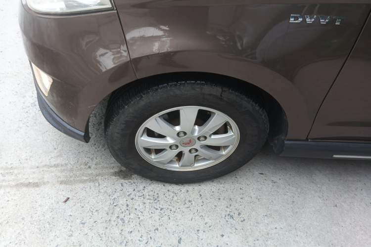 Used Wuling Hongguang 2014 1.5L S Automatic Luxury Model Exterior 4