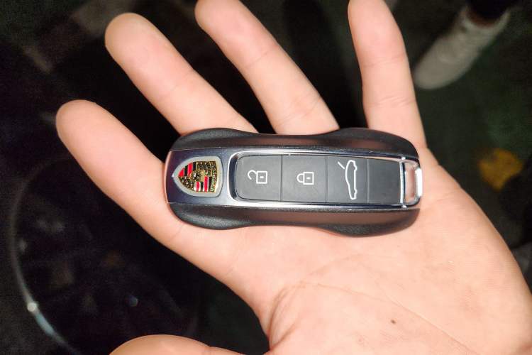 Used Porsche Panamera 2023 Panamera Executive Long Wheelbase 2.9T Vehicle Key