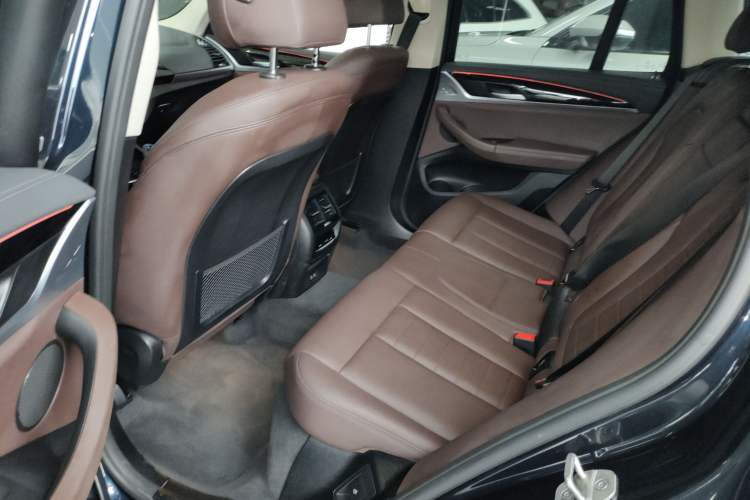 Used BMW iX3 2021 Updated Leading Edition
