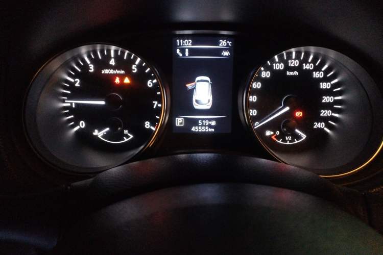 Used Nissan Qashqai 2021 2.0L CVT Luxury Edition Odometer Close Up