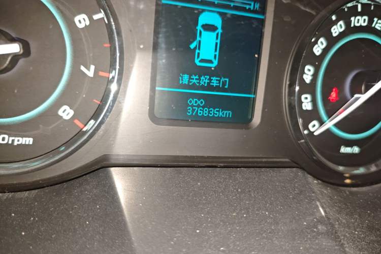 Used JAC Refine M5 2014 Colorway 2.0T Gasoline Manual Business Edition
