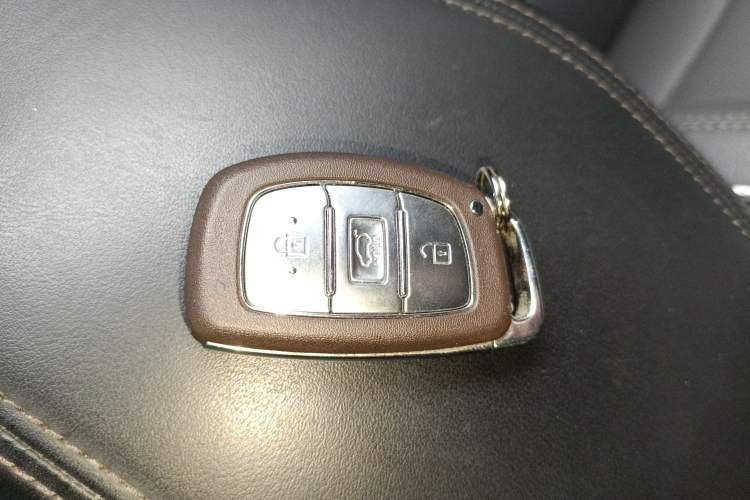 Used Hyundai Tucson 2019 280TGDi Dual-Clutch Two-Wheel Drive Fashion Edition China VI Standard Vehicle Key