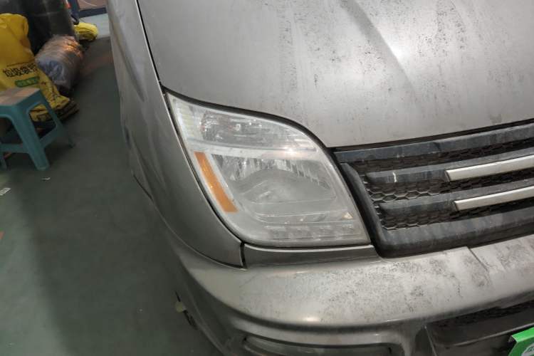 Used SAIC MAXUS Xintu V80 2021 2.0T Manual Classic Aoyuntong 127 PS Mid-axle Mid-roof 6/7/8/9-Seater