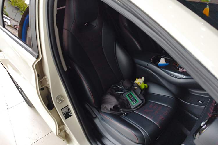 Used BYD e2 2023 Luxury Model Right Front Seat