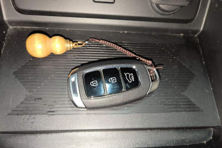 Used Hyundai ix35 2023 Musso 2.0L Prestige LUX Edition Vehicle Key